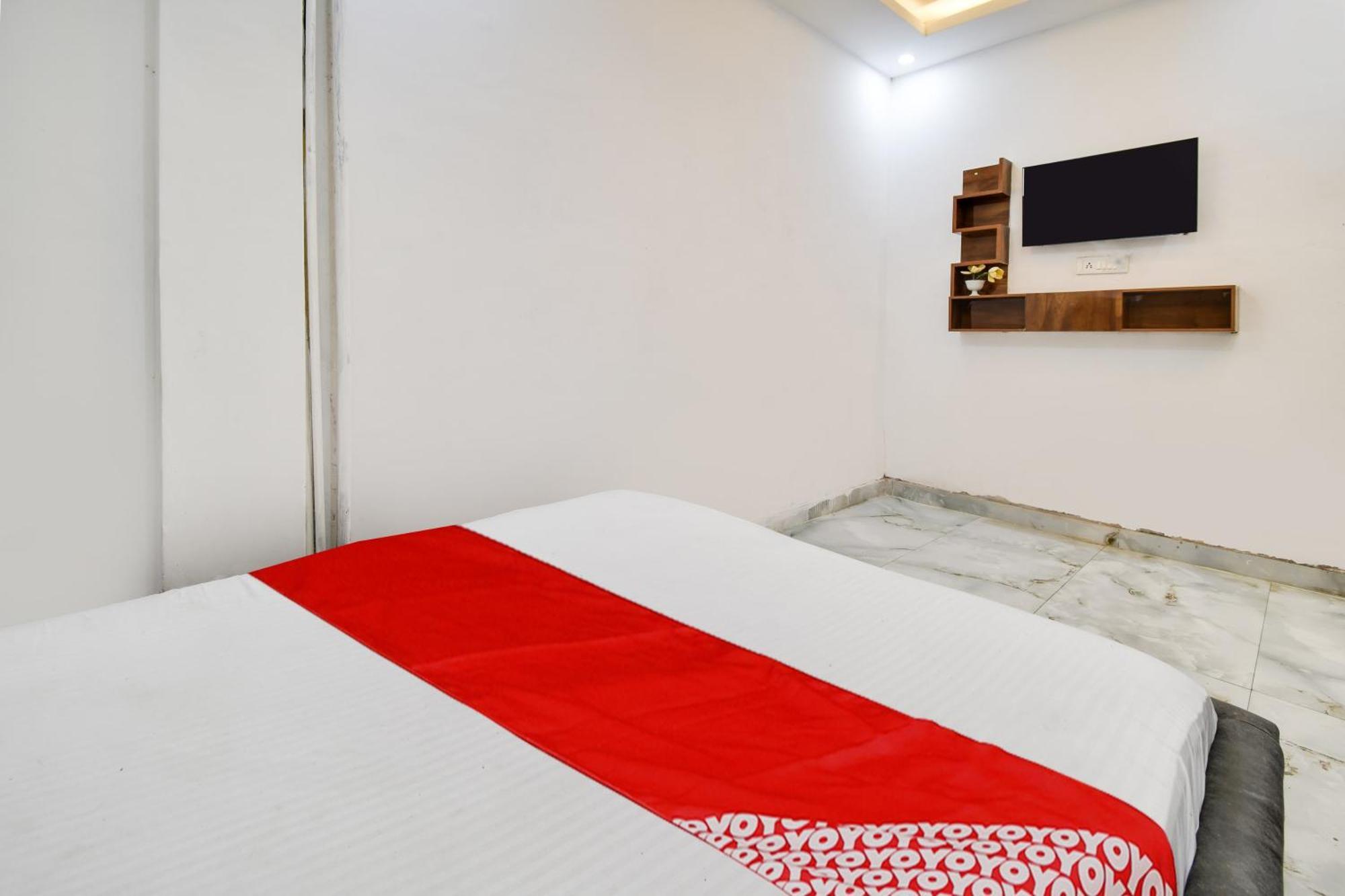 Hotel O Golden King Guest House ニューデリー エクステリア 写真
